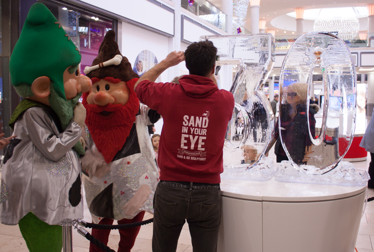 Ice sculpture for the Metrocentre’s big Christmas light switch on