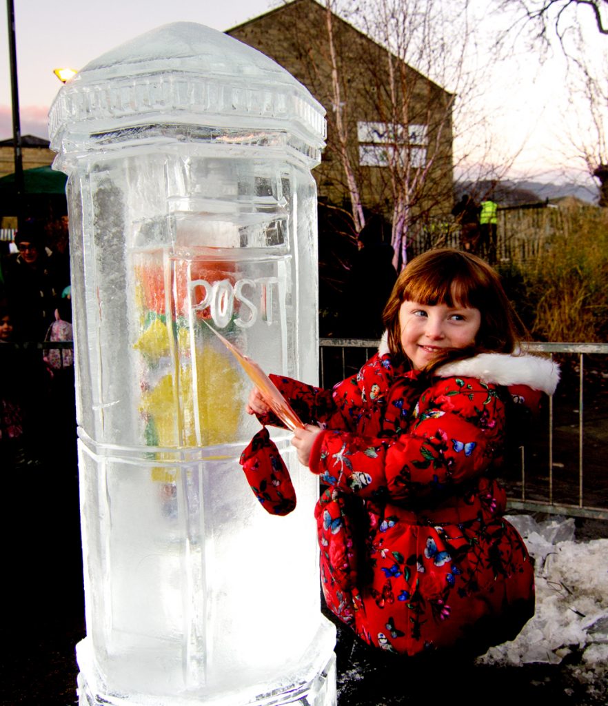 ice-sculpture-custom-ice-sculpture-christmas-activity
