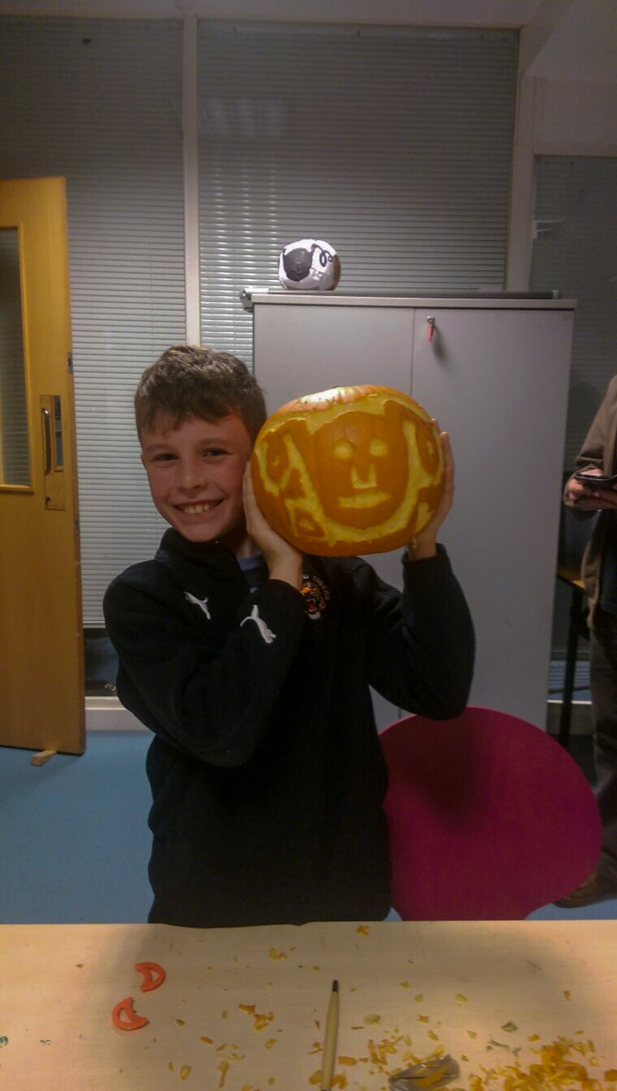Royal Armouries hosts Sand In Your Eye’s pumpkin carving workshops