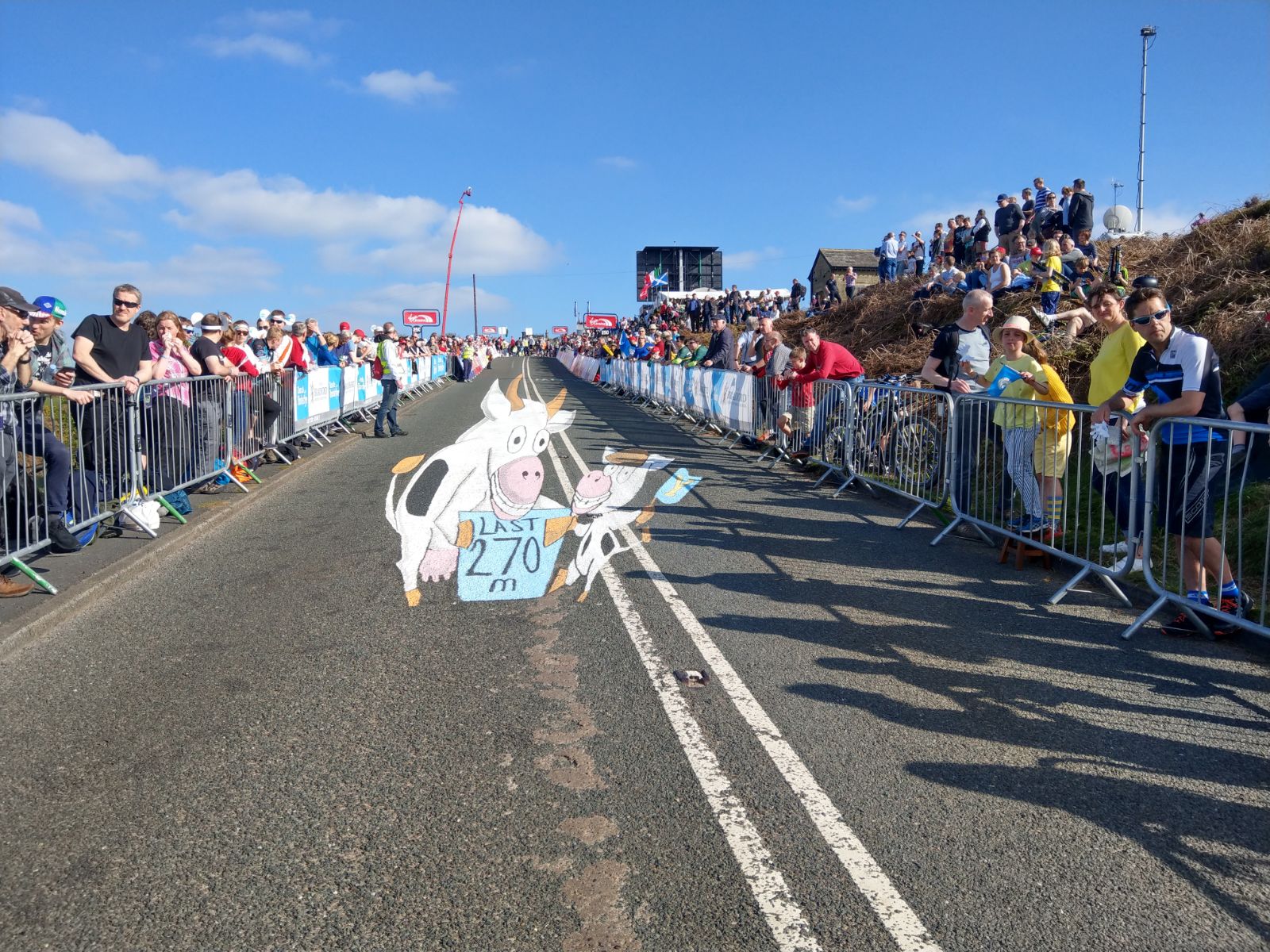 Tour de Yorkshire Ilkley Stage Anamorphic Road Art