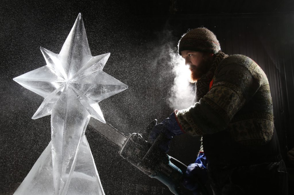 Ice Christmas Tree, raising awareness for homelessness in the UK