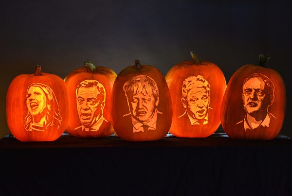 politicians_pumpkin_carving