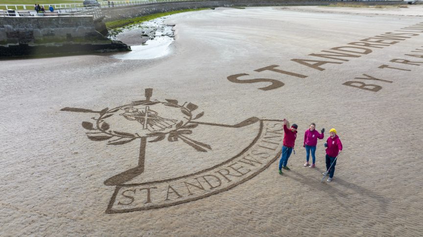 Travis Mathew and ‘the Home of Golf’ Sand Art