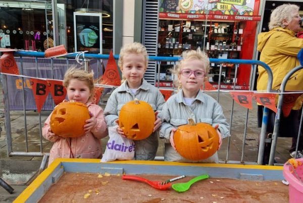 childrens_pumpkin_carving