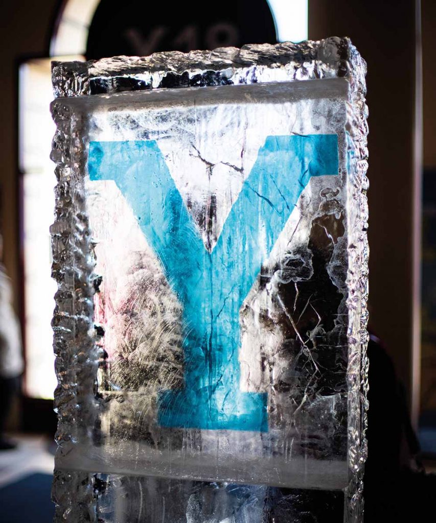 Ice_sculpture_logo