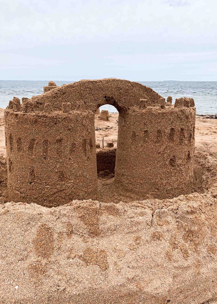 beach_sand_team_building