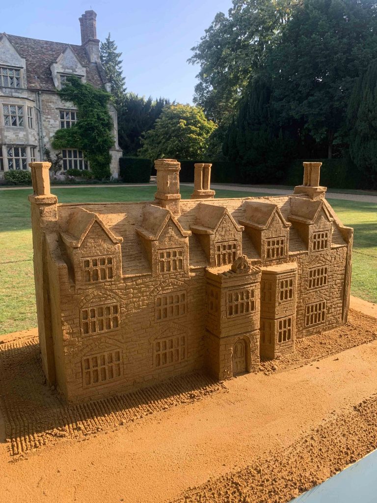 building sand sculpture uk