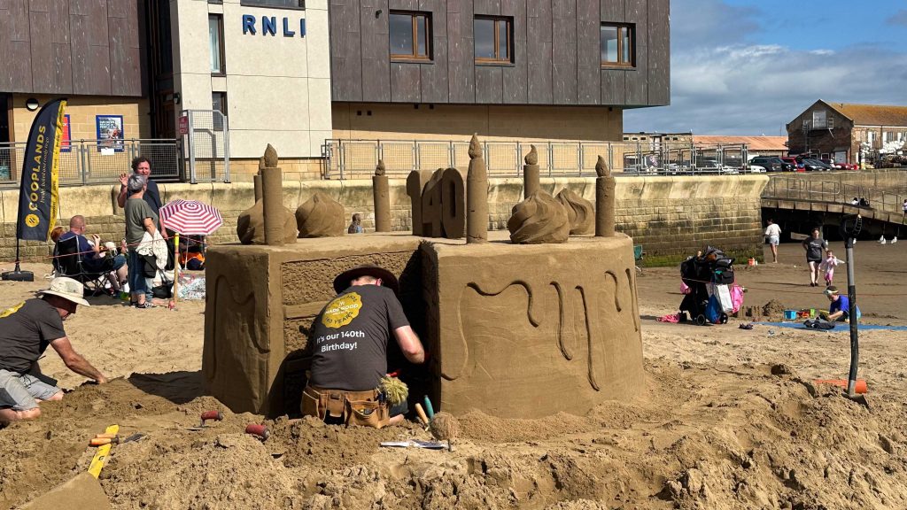 beach_sand_sculpture