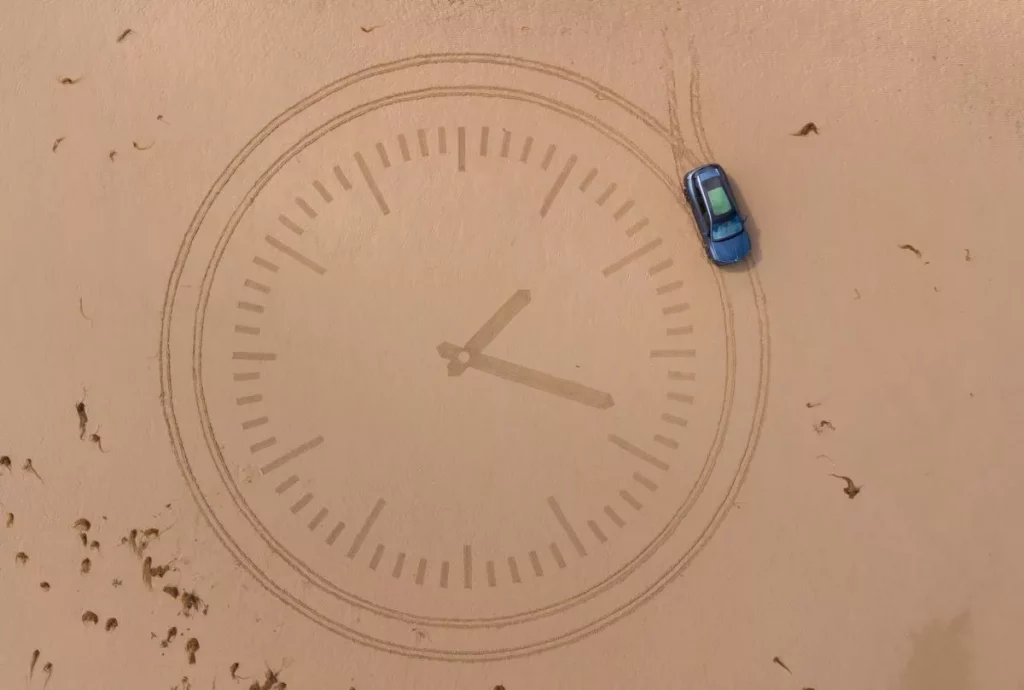 0 BMW Proactive Care Sand Drawing 015JPG