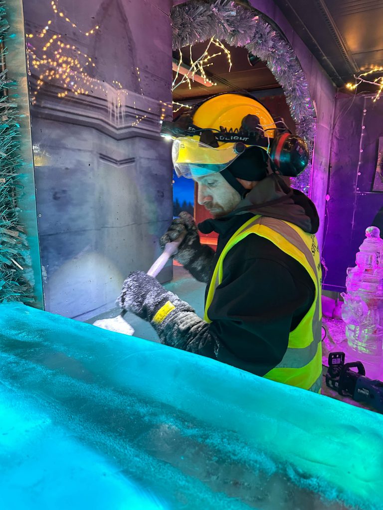 Nottingham ice bar polar express 18
