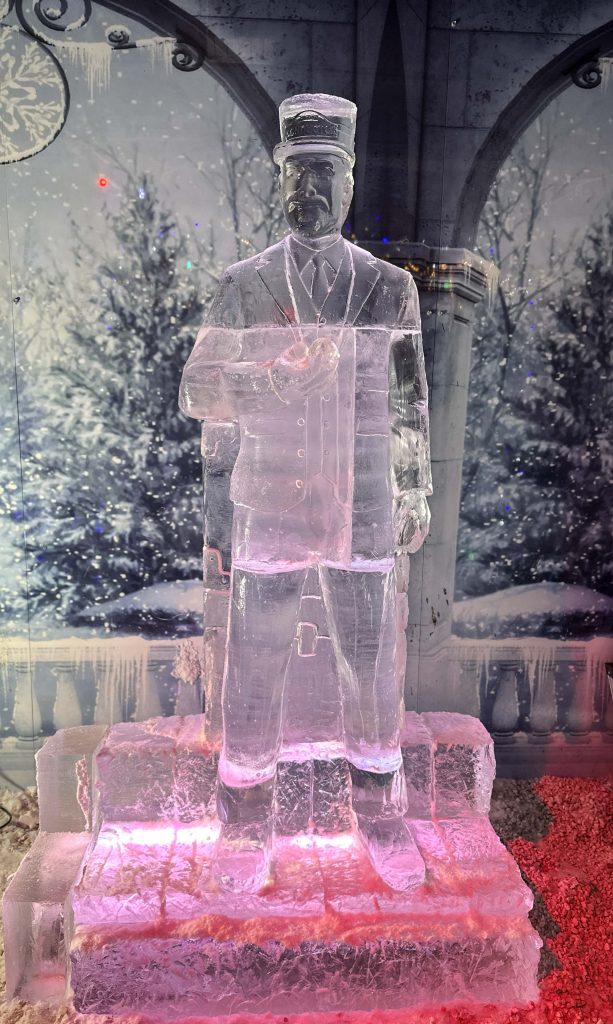 Nottingham ice bar polar express 22