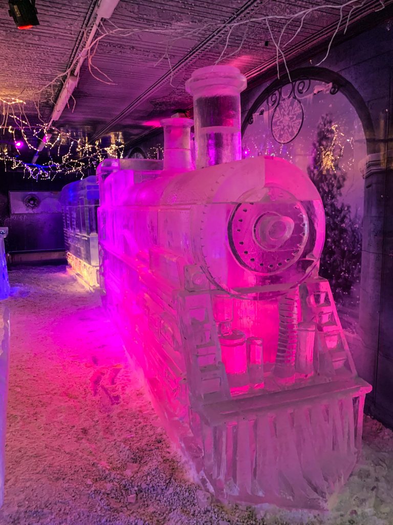 Nottingham ice bar polar express 34