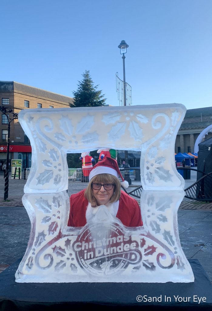 ❄️ Dundee Sparkles: How Ice Sculpture Brought Festive Magic to the Christmas Switch-On! 9 ice sculpture christmas 6