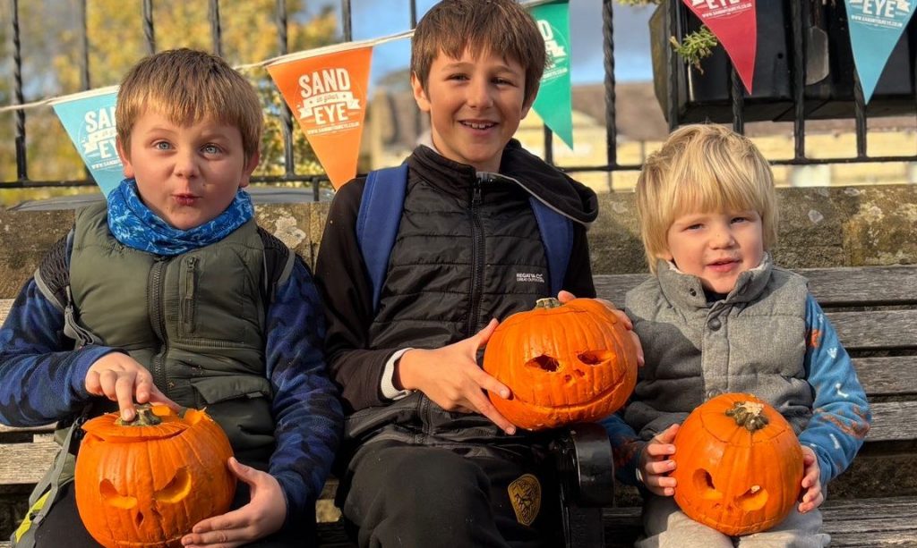 pumpkin carving fun e1762958452879