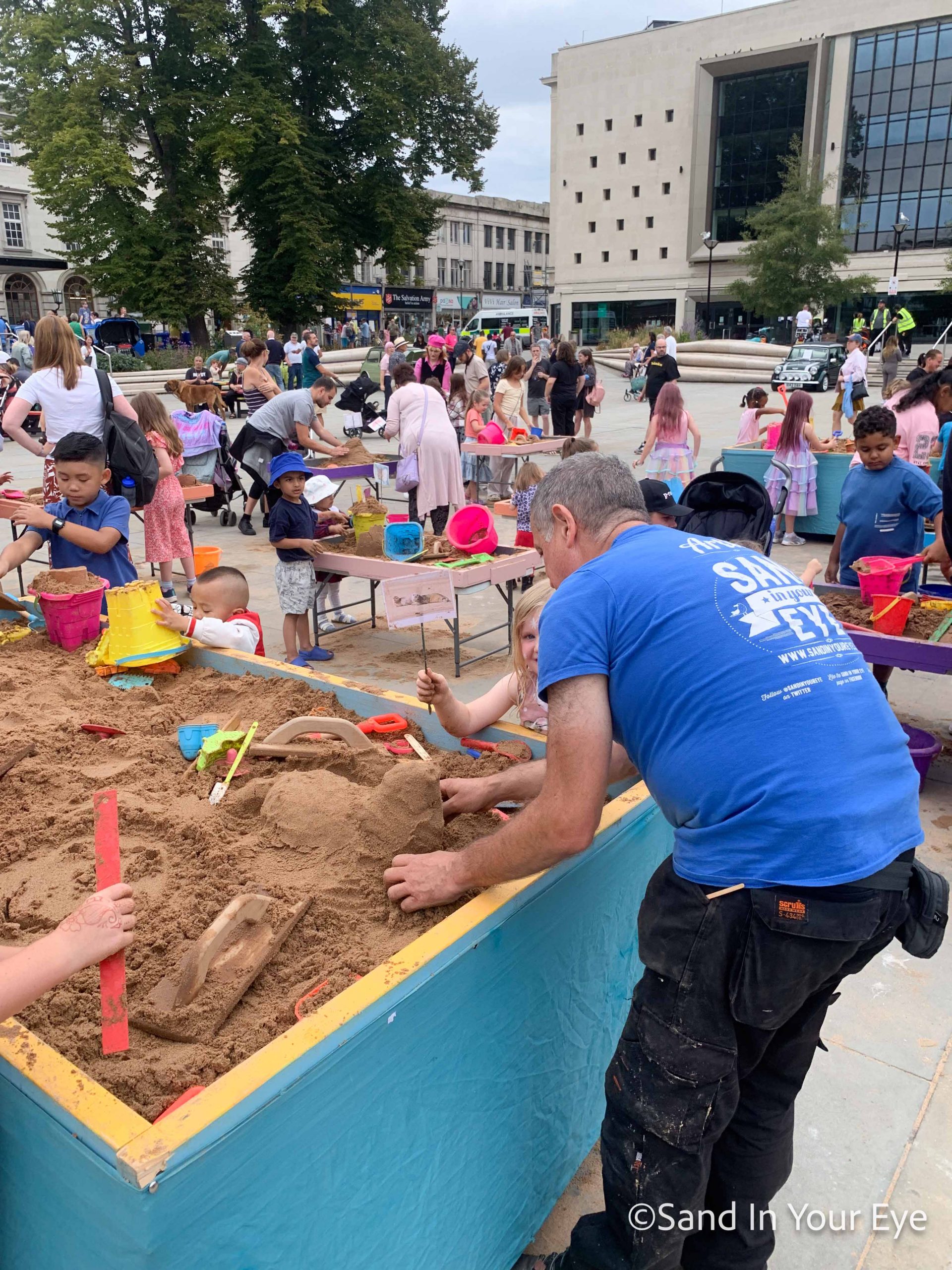 Seaside and Vintage Vibes: Our “Sand-tastic” Day bringing Sand Sculpture Workshops to Gloucester Goes Retro!