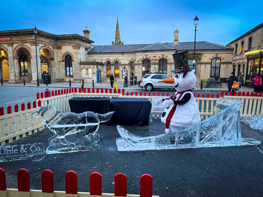 The Arctic Adventure: Why the Saltburn Ice Trail was Bigger and Better Than Ever 3 live_ice_carve