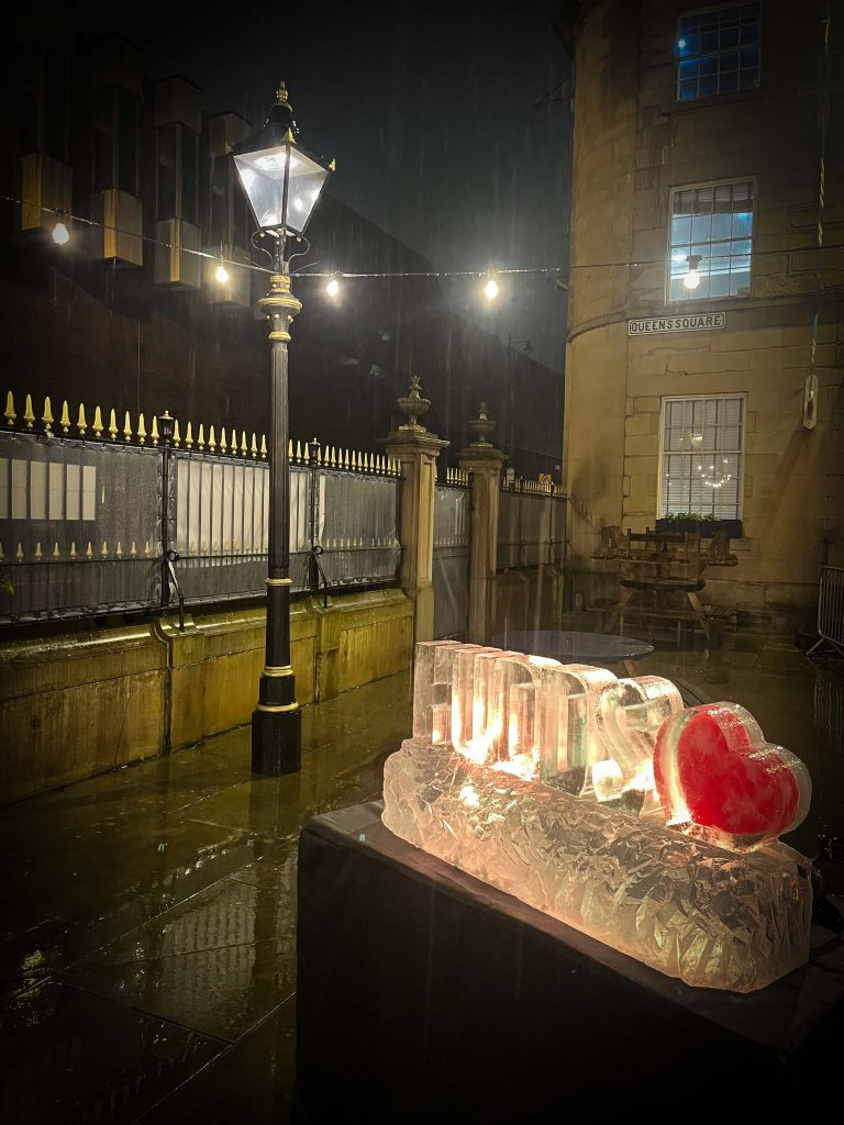 1 hour ice sculpture huddersfield 3