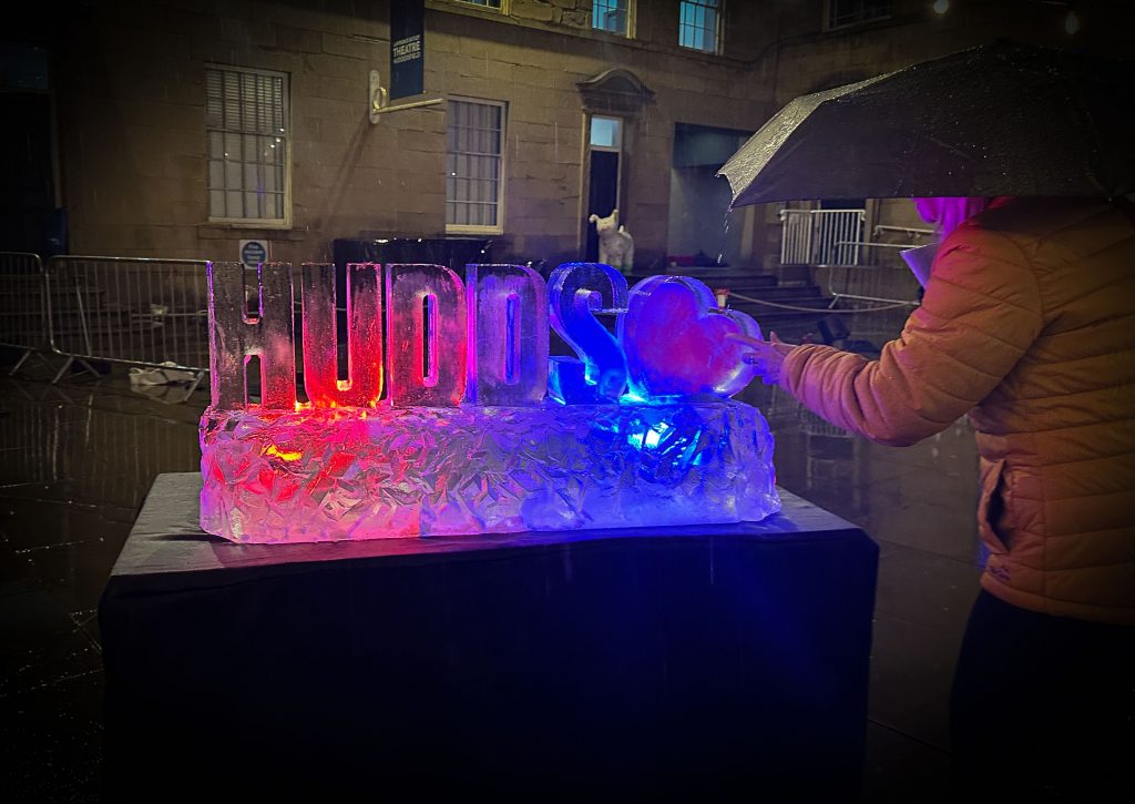 1 hour ice sculpture huddersfield 5