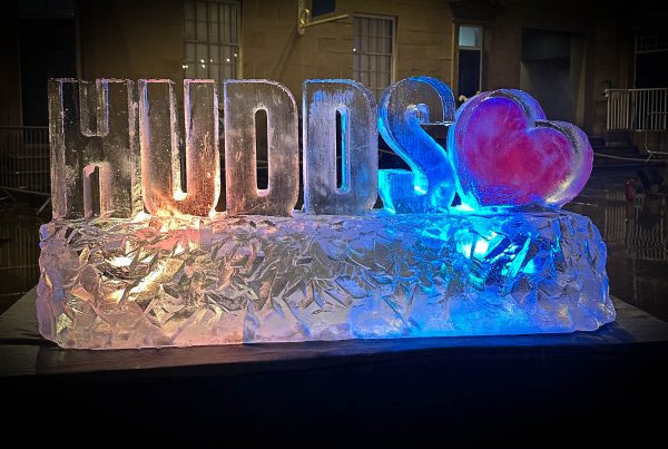 1 hour ice sculpture huddersfield 8