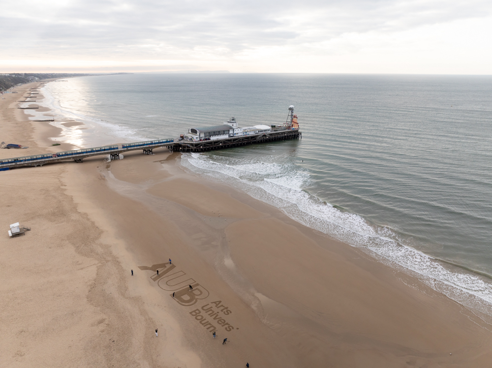 A fantastic day for a Sand Drawing in Bournemouth with AUB 2 sand_art_beach