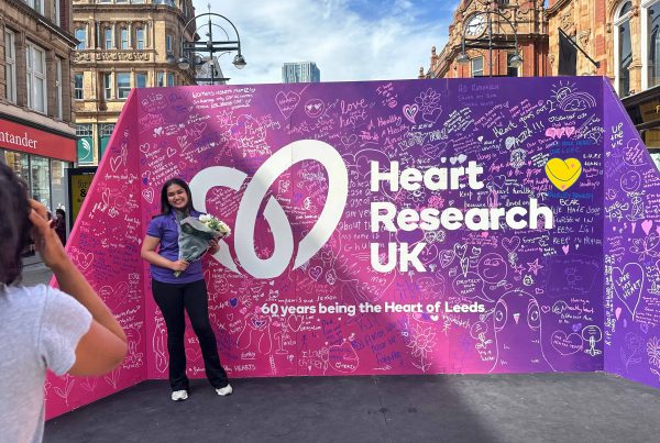 Heart Reasearch uk Street art 12