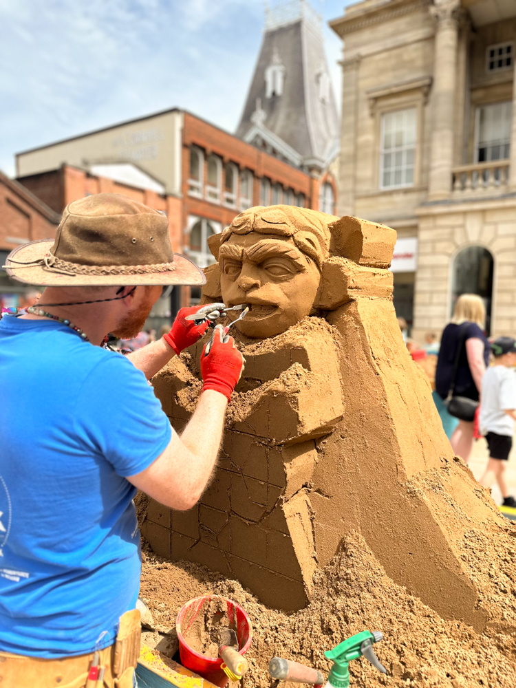 A Grand Day Out in Lincoln: Sand Sculptures & Creative Workshops 2 Jamie wardley sand sculptor