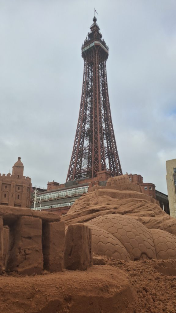 Landmarks sand sculpture in Blackpool for Railcard 11 UK_landmarks_in_sand
