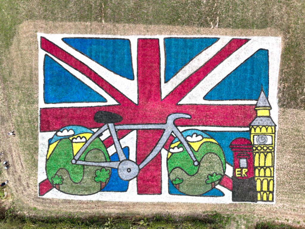 Children’s artwork brought to life into grass art for the Tour of Britain. 2 cycling_britain