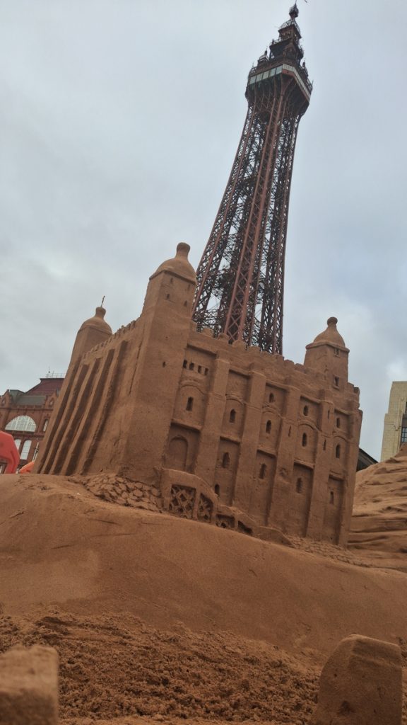 Landmarks sand sculpture in Blackpool for Railcard 10 edinburgh_castle_sand_sculpture