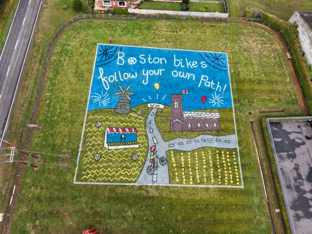 Children’s artwork brought to life into grass art for the Tour of Britain. 20 le_grande_tour_artwork