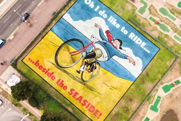 pr_advertising_large_scale