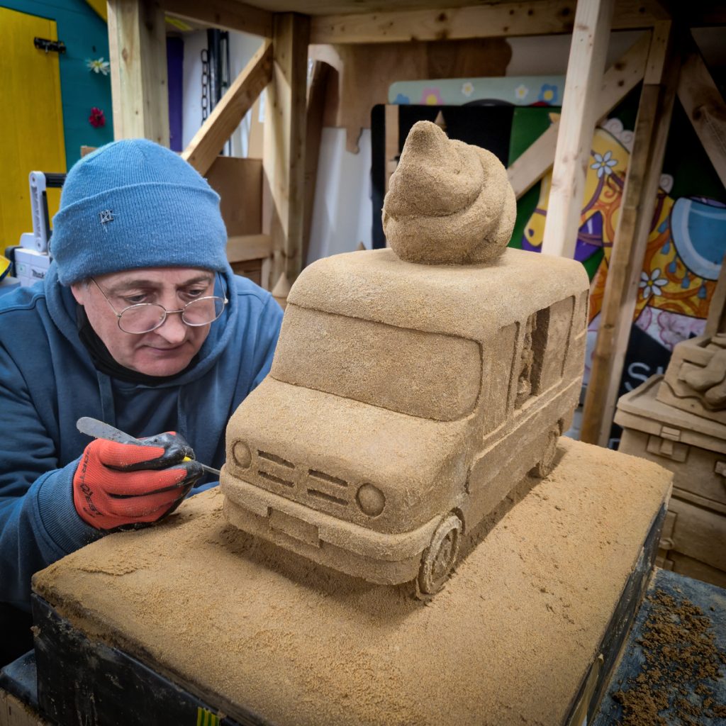 Sand, Sunshine, and High Street Buzz: Bradford by the Sea sand sculpture trail 29 sand_in_your_eye_sand_sculptor